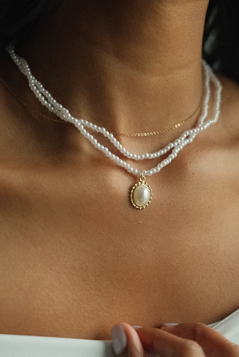 Double Pearl Elegant Clavicle Necklace