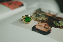 Load image into Gallery viewer, 18k Gold Sea Green Ring
