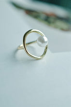 Load image into Gallery viewer, RL’s Pearl Statement Irregular Ring
