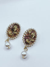 Load image into Gallery viewer, Vintage Amethyst Rose Earrings
